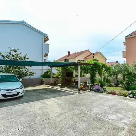 Laurel Apartament