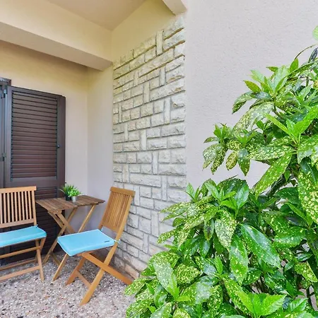 Laurel Апартаменты